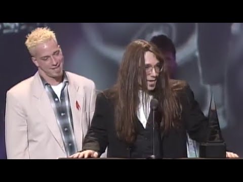 Pearl Jam: American Music Awards 1993 (Favorite New Pop Rock