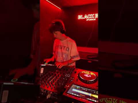 Tech House at Black Box Studios Newcastle | Zac Harris (clip 2)