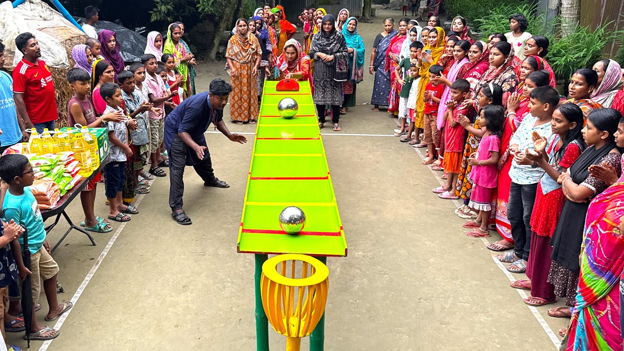 আজব খেলার নতুন চমক দেখুন ? শারপাট দিয়ে বল মেরে কে কে বল রিসিভার এ ফেলতে পারে দেখুন !