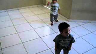 Lucas E Matheus Dançando Quaquaqua