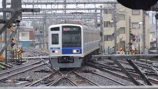 西武　6000系　飯能駅到着