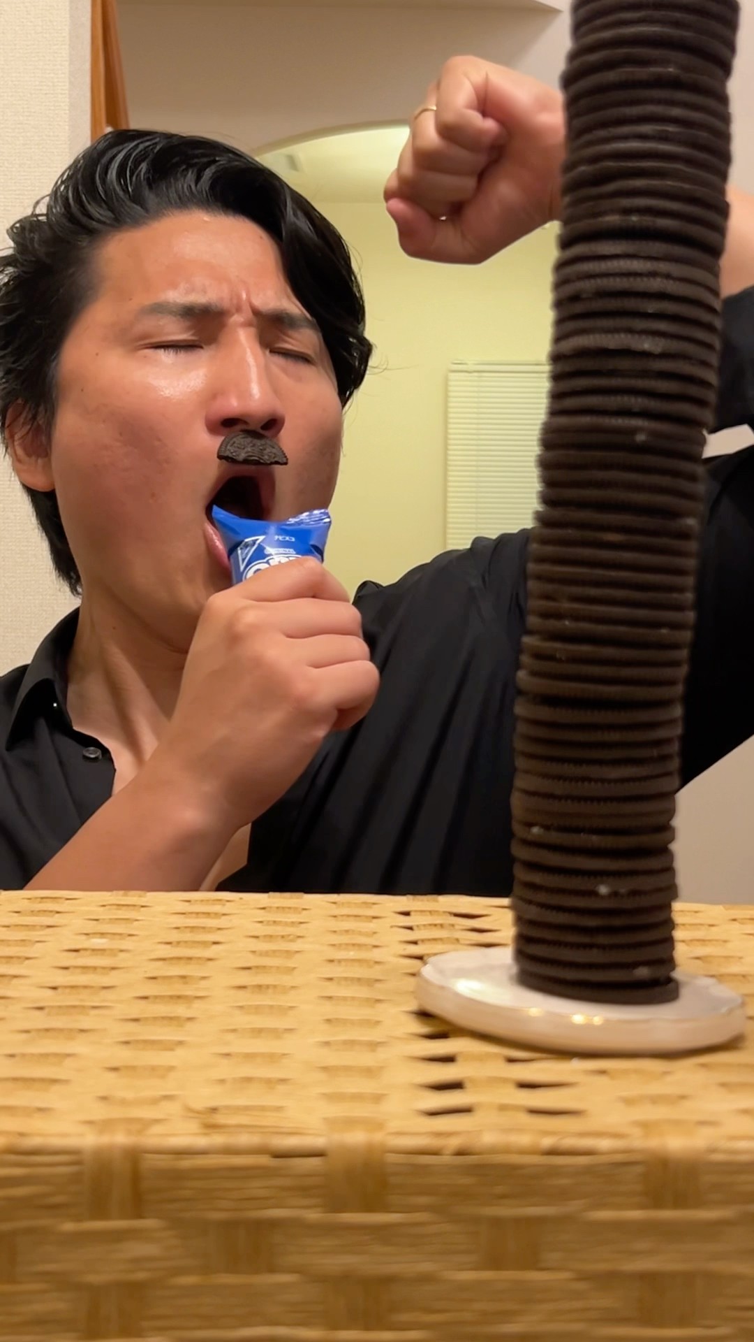I can hear your response #oreo #freddiemercury  #queen #jojo