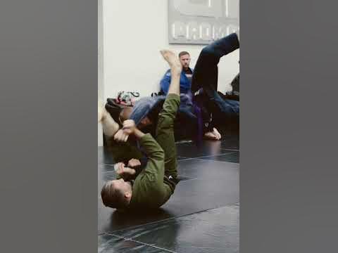 Бразильское джиу джитсу, Рычаг руки - YouTube