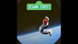 Nasa Astronaut Returns Sesame Street Mementos Flown On Orion Spacecraft Slimey The Worm