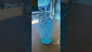 Blue Lemonade Drink from Korean Convenience Store! #asmr #shorts screenshot 4