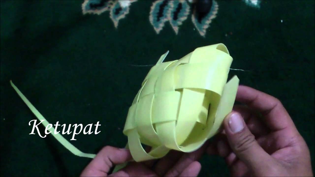  Cara  Membuat  Ketupat Satay Dari Daun  Lontar  YouTube