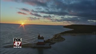 Michigan is still "pure" to tourists, despite Flint water crisis