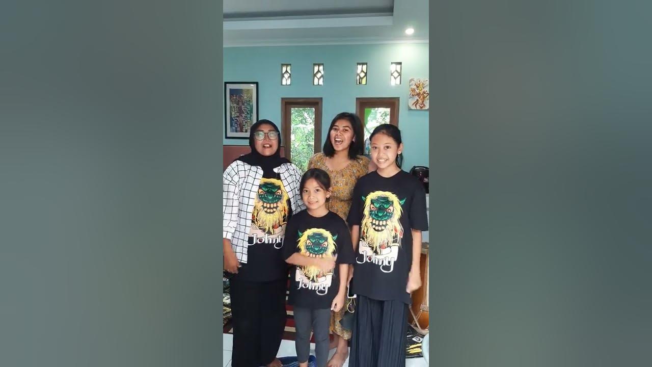 Dibasecamp GWSM bareng Mb Peni🥰🥰Cintai terus kebudayaan Indonesia....salam sroootooopppp👍👍👍#fansgwsm