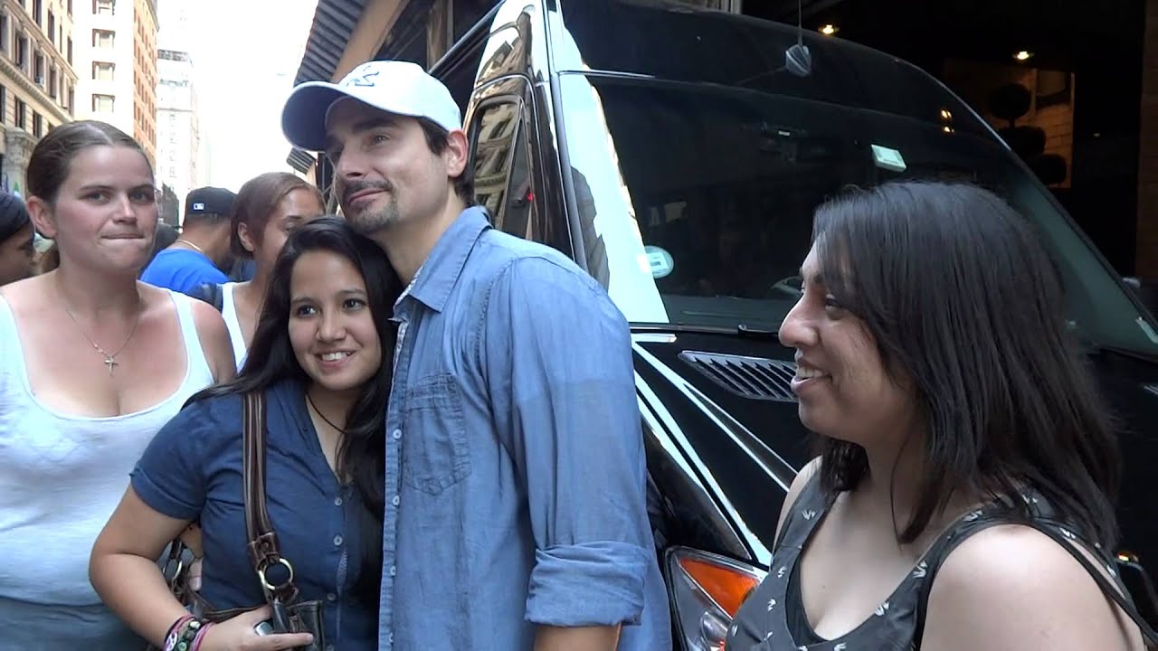 Kevin Greeting Fans After Good Morning America Boys leaving the hotel and Kevin