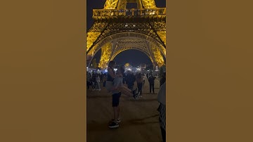 Wait till the end for surprise #eiffeltower #paris #europe #love