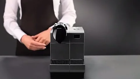 Como fazer a limpeza da Nespresso Lattissima?