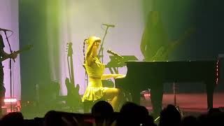 Marina - &quot;Goodbye&quot; (live in London)