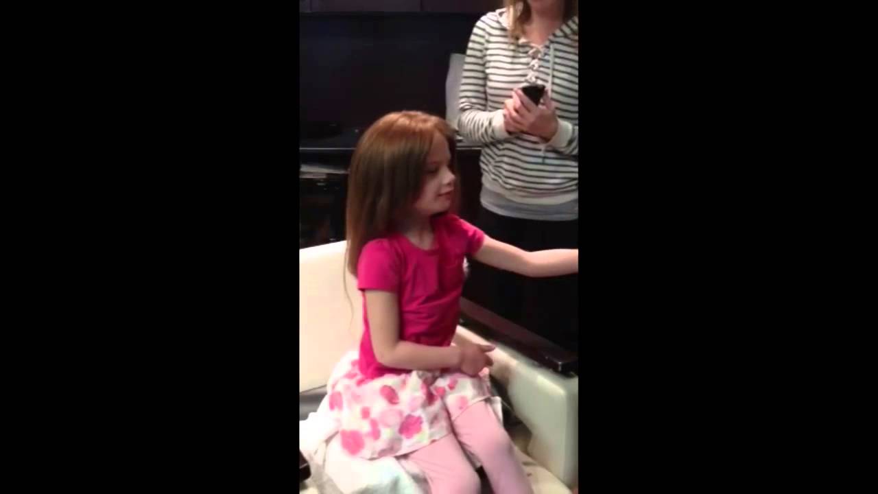 A Child With Cancer Makes a Wig With Her Own Hair. HC YouTube