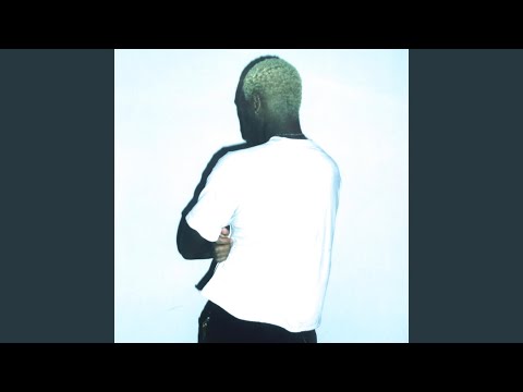 Putar im still here - dj gummy bear