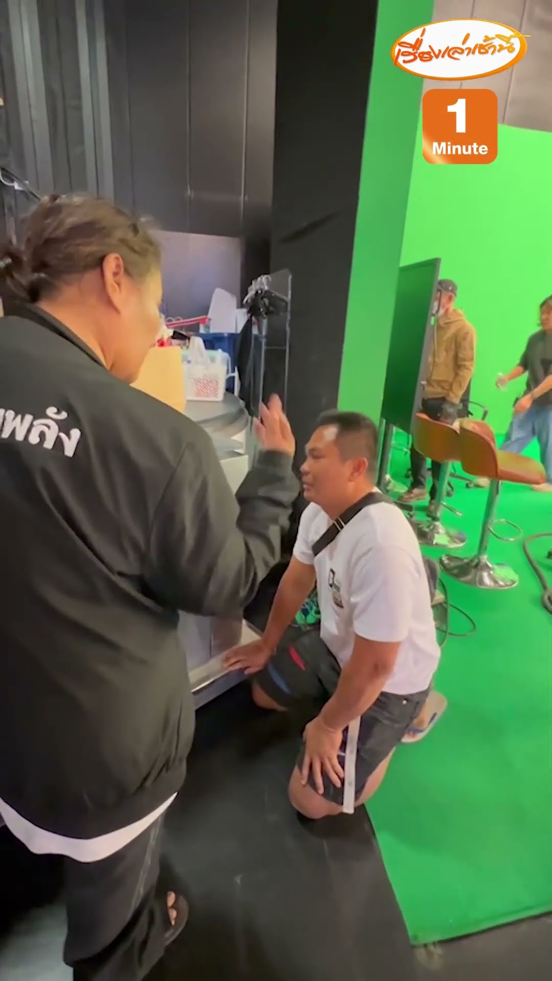 “เบิร์ด” คุกเข่าขอขมา แม่ลั่นถ้าลูกคุณโดนบ้าง จะแค้นไหม