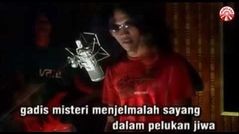 Thomas Arya - Gadis Misteri [Official Music Video]