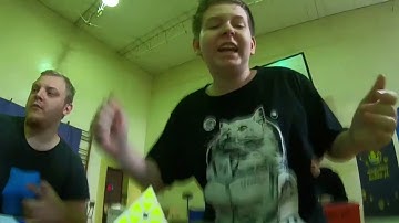 first ever sub 1 pyraminx single 0 98 720p60fps 2