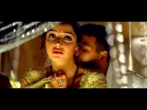 Mujhe Pyar Do HD 720p Ab Tumhare Hawale Watan Sathiyo Song