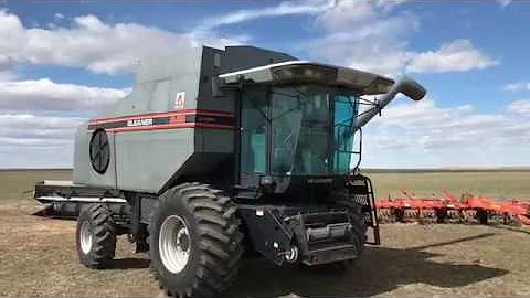BigIron Online Auction, Gleaner R-62 Combine, Sells May 16, 2018
