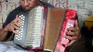 Video thumbnail of "PELLO ELIAS LA GOTA FRIA"