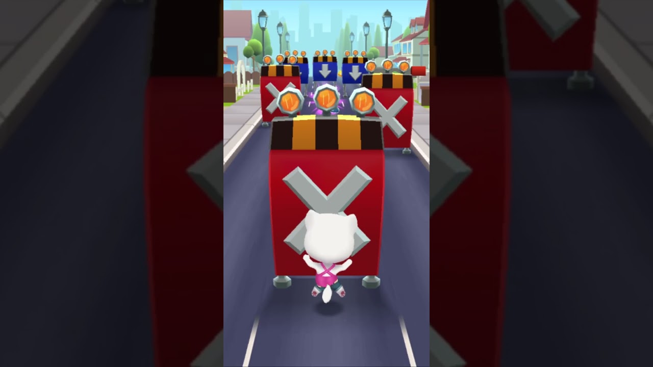 Angela & Becca Funny of the Fails in the Road - Talking Tom Gold Run shorts - mh 