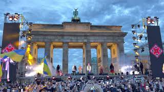 Kalush Orchestra - Stefania @ Brandenburg Gate, Berlin 2022 Resimi