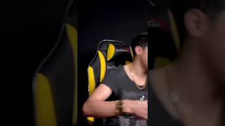 Ooo Özgür Bey O Fotoğraf Neyyy ?