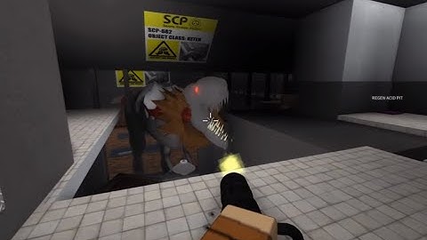 Roblox: SCP Containment Breach - Part 1! (Working SCP