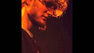 Mad Season - Artificial Red (English-Español) chords