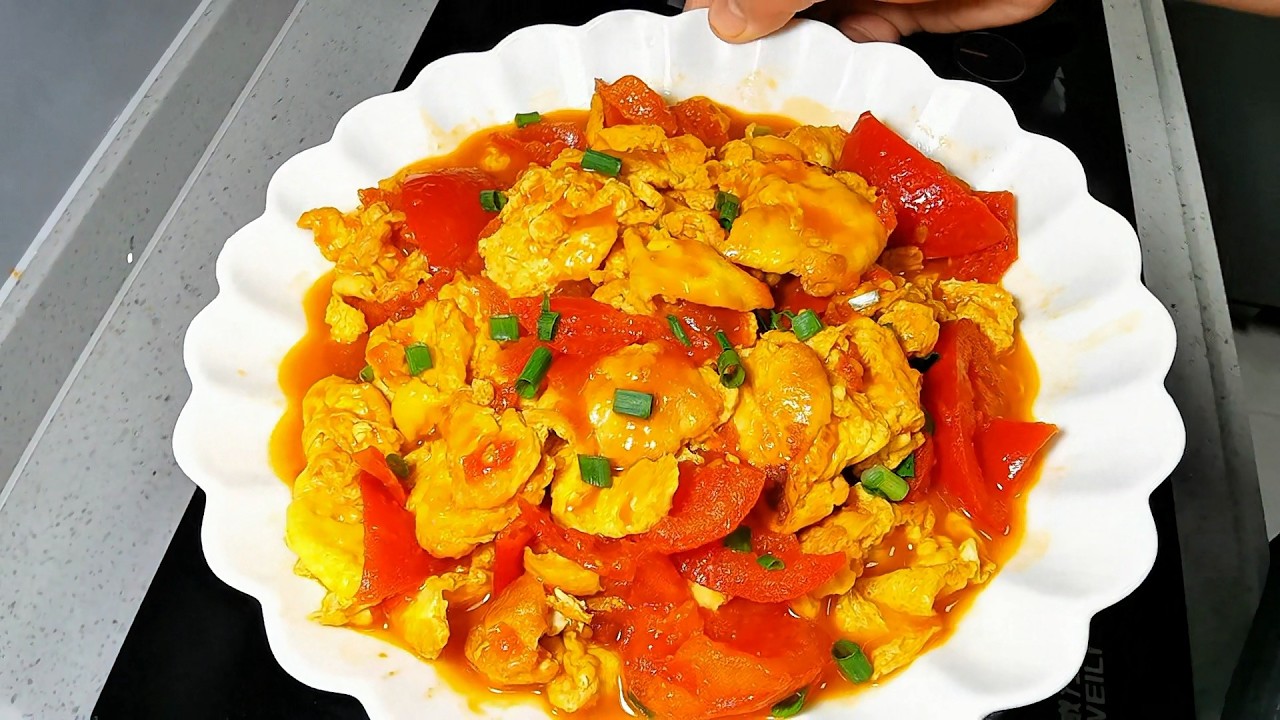 谁能拒绝这道简单却总也吃不腻的西红柿炒鸡蛋 鸡蛋吸满西红柿的汤汁 每一口都超满足#西红柿炒鸡蛋 #番茄炒蛋 #鸡蛋 #家常菜 #美食