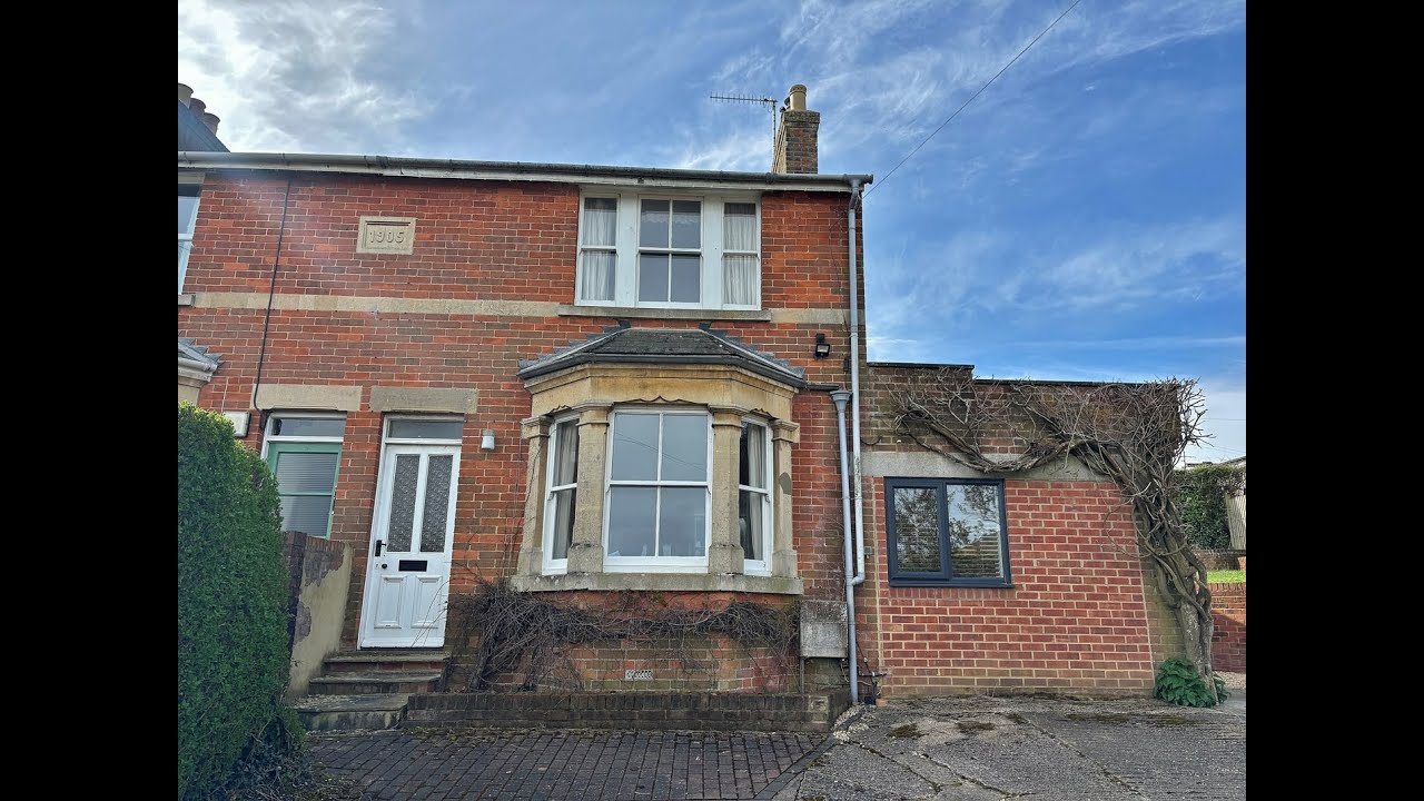 Walkthrough of a period semidetached home in Manton, Marlborough. For