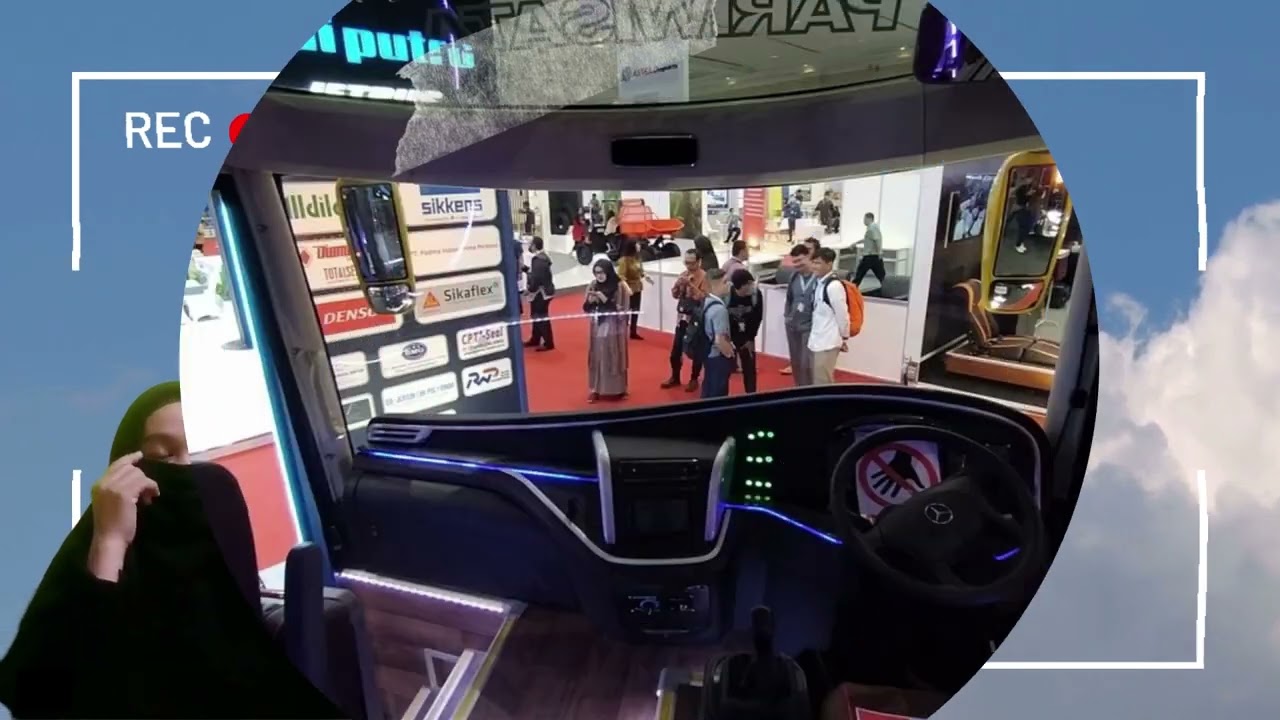 TOUR GUIDe Public Speaking UPS Bekasi