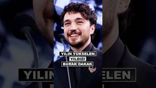 Yılın Yükselen Yıldızı Ödülünü Alan Burak Dakak Nişanlısı Leyla Tanlara Teşekkür Etti
