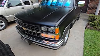 Does anyone else like to look at an old truck at Dusk and turn on the Parking Lights and look at it