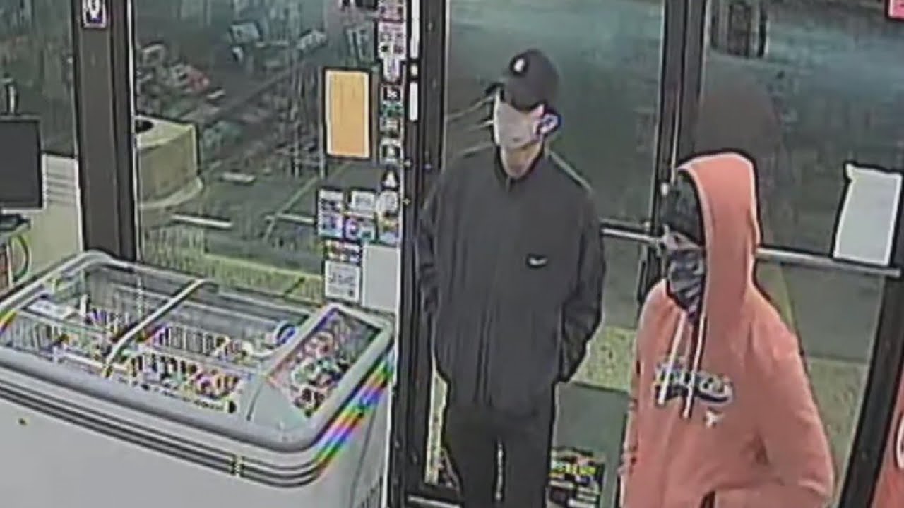 Police search for two suspects who robbed north Austin gas station at ...