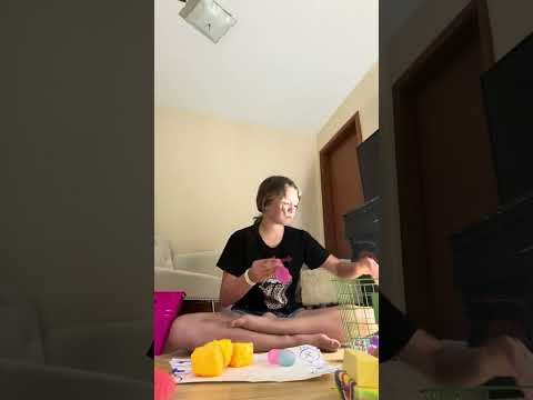 Fidget Trading soft squishy vs hard squishy