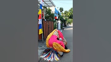 Wah Lucu Banget, Ondel Ondelnya Jatuh Nyungsep Guys #ondelondel #ondelondelbetawi #ondelondellucu