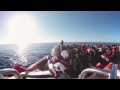 【360°VR動画】 地中海を命がけで渡る移民を救助　REUTERS