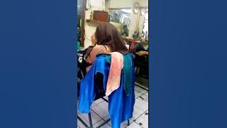 Cewek Buka Jilbab, Sebelum Rambutnya Dibotakin (Before Headshave at Barbershop)