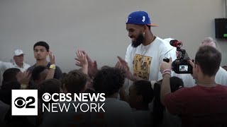Knicks star Karl-Anthony Towns hosts basketball camp for kids in NYC