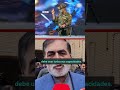Presentadores de la TV de Irán aprenden a disparar un AK-47 en vivo