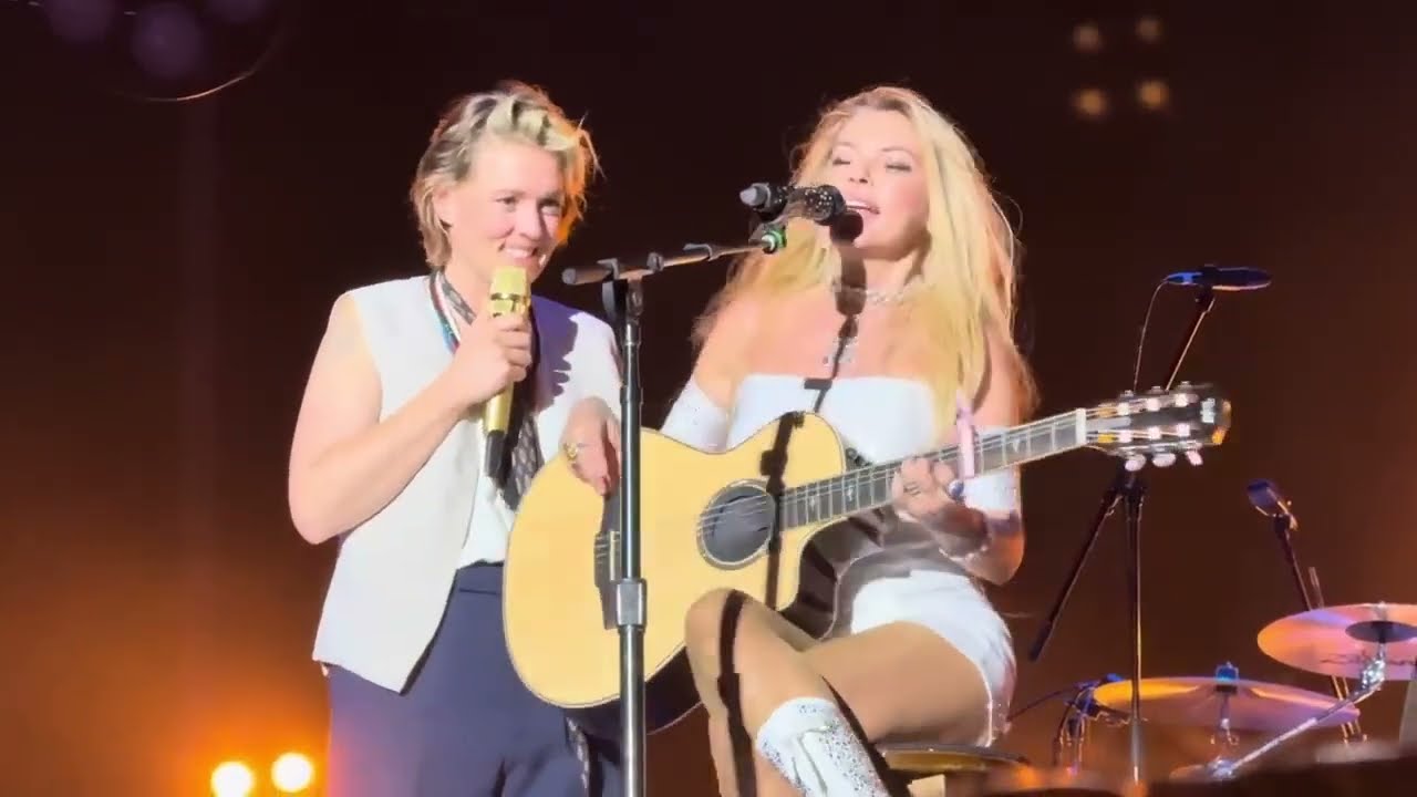 Shania Twain & Brandi Carlile - Can’t Help Falling In Love, From This Moment, I Will Always Love You