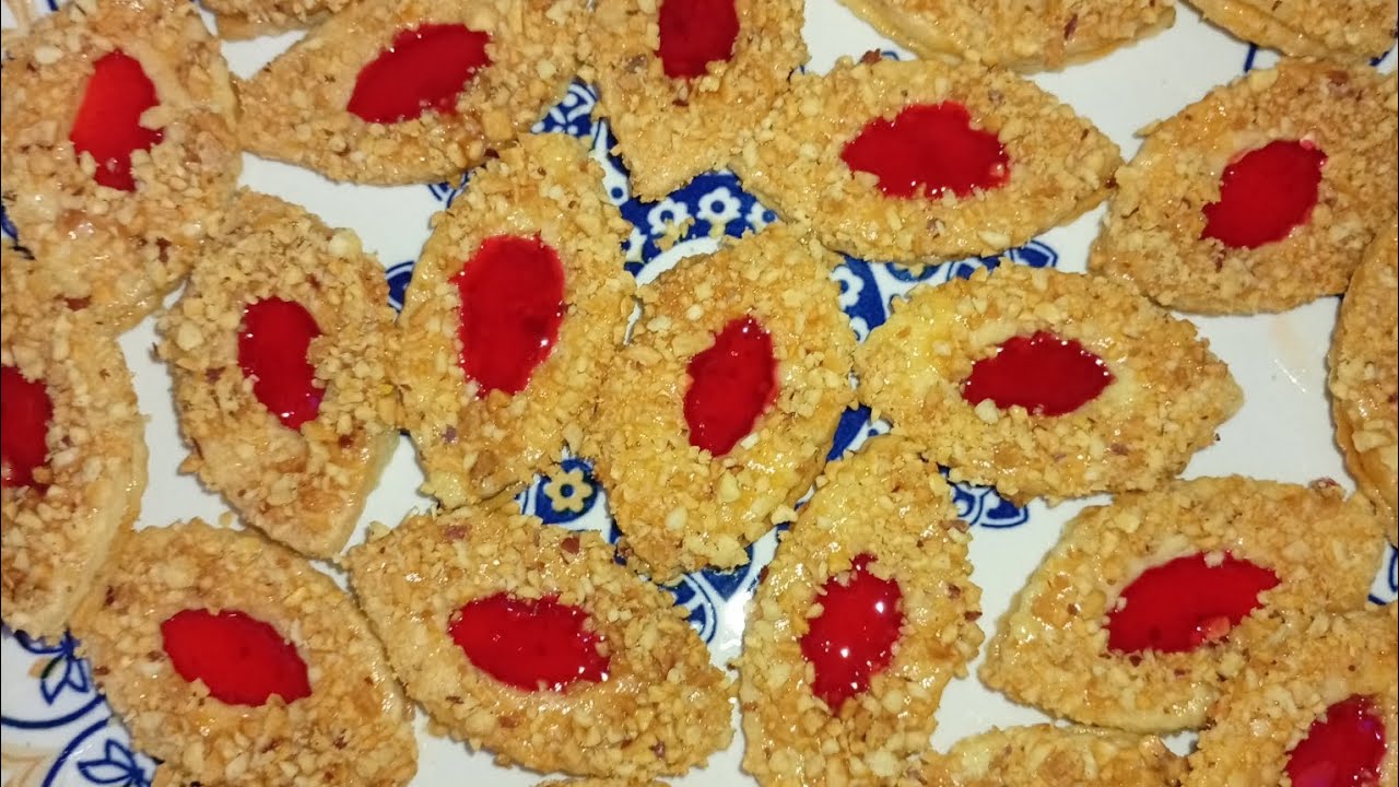 صابلي  بالمربى لذيذ جدا معلك اقتصادي بكمية كثيرة يستحق التجربة 