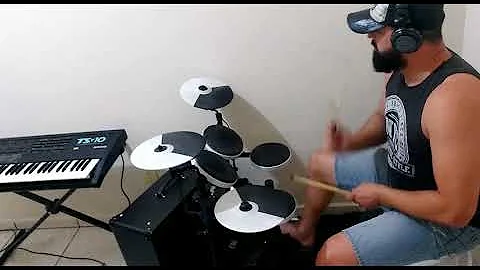 Lenny Kravitz drumless track