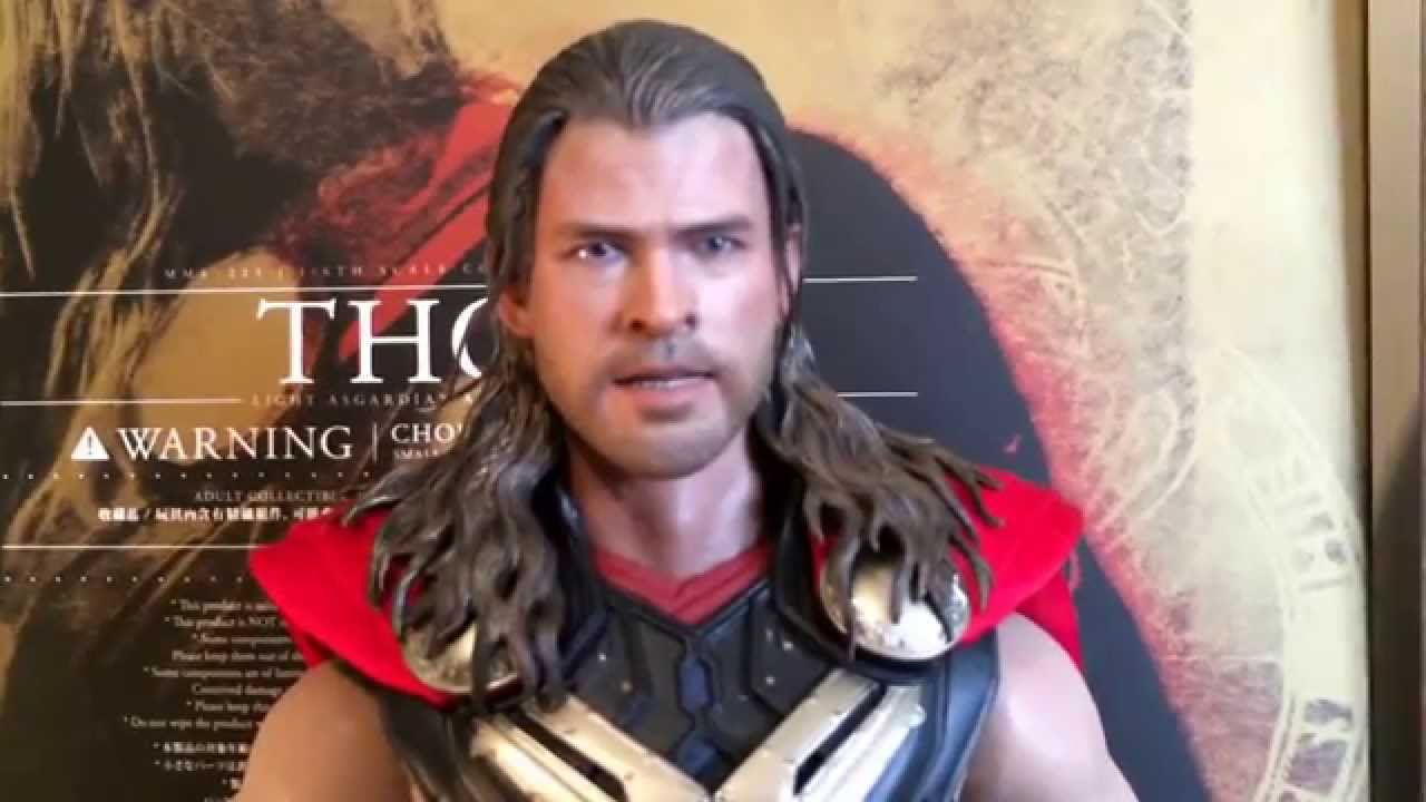 Thor 1/6 Hot Toys Light Asgardian Armor Version Exclusive.