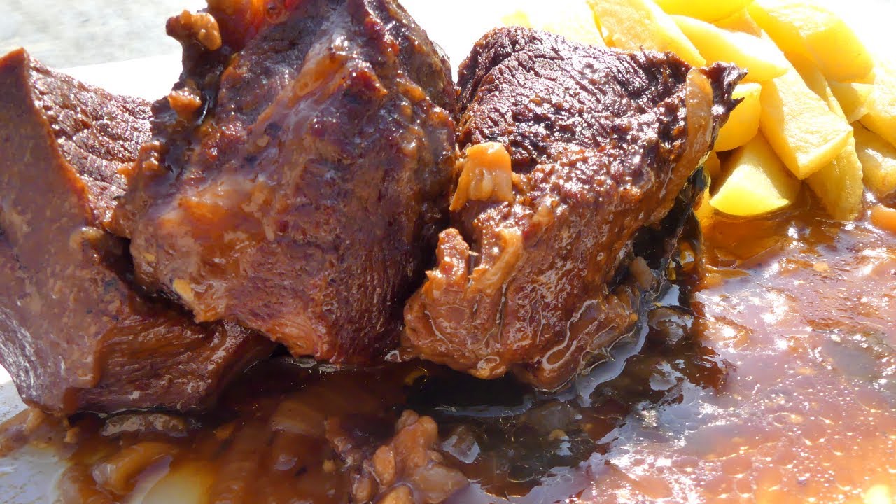 Carbonade flamande : la recette traditionnelle de bœuf à la bière et au