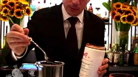 Strawberry and Pearls: Molecular Mixology by Xavie...