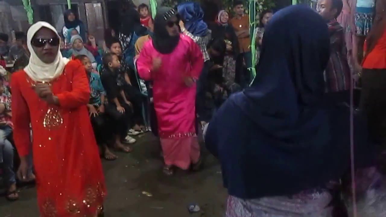 Adat dan Kebudayaan Pakantan -  Ronggeng