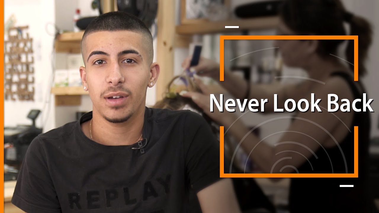 דוקותיים | אלירן - Never Look Back