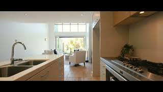 - 6 Little Compton Mews Snells Beach
